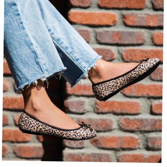 💗last pair 💗 camel leopard bow on ballerina - Picture 2 of 4